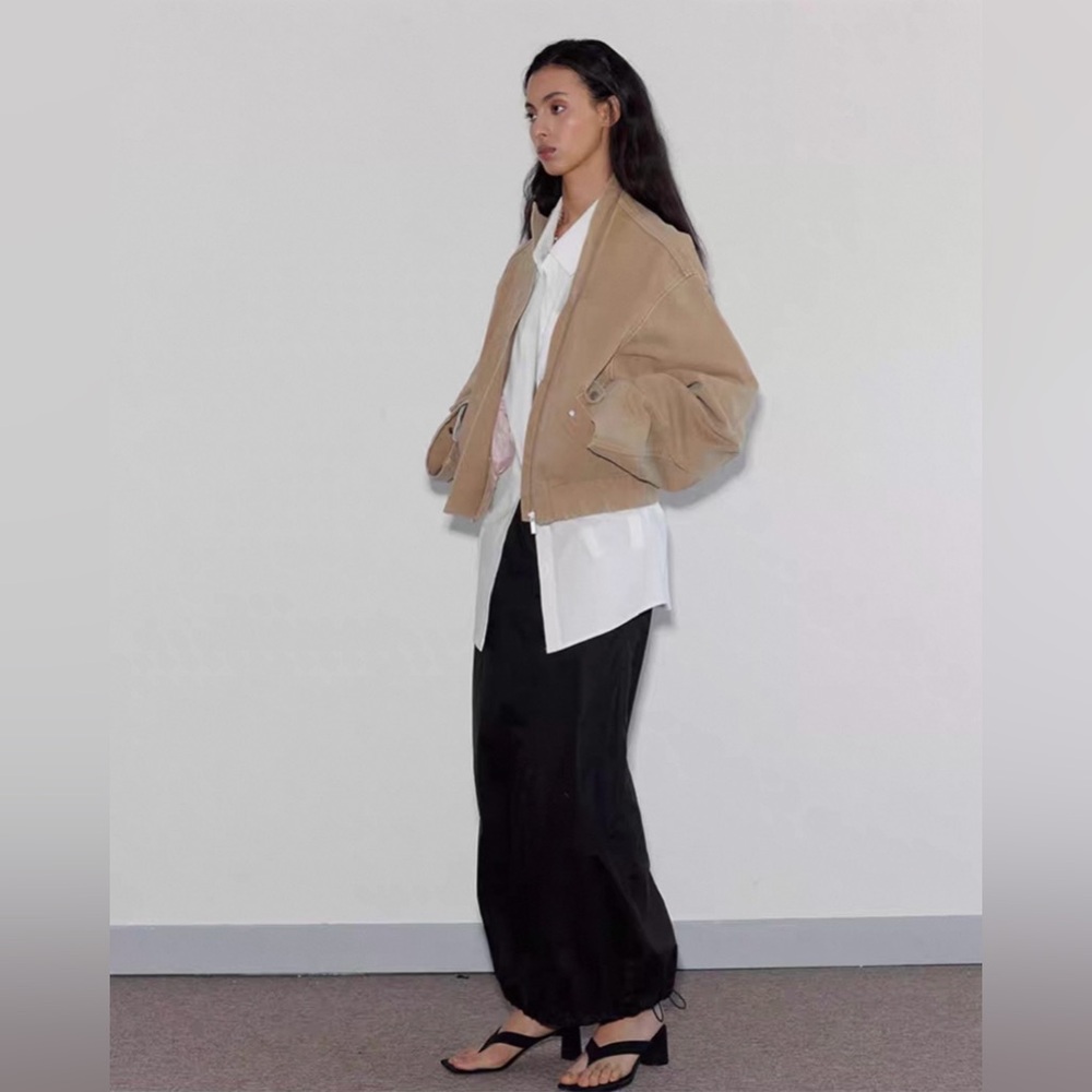 Unique Oversized Cropped Bomber Jacket with Contrast Stitching XS - Picture 2 of 5